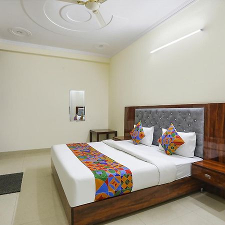 Fabexpress Asp Royal Residency Inn- Janakpuri Delhi  Extérieur photo