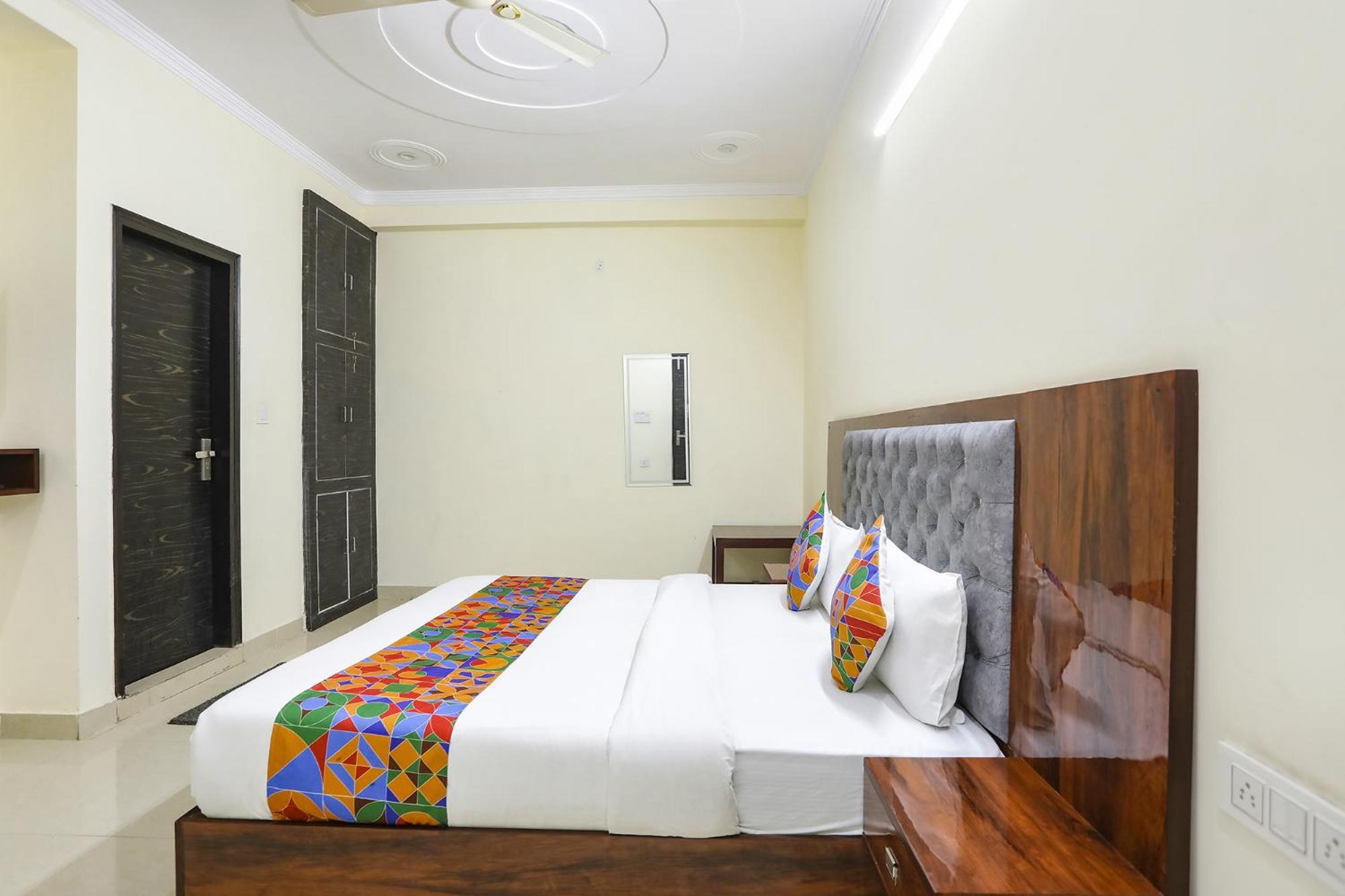 Fabexpress Asp Royal Residency Inn- Janakpuri Delhi  Extérieur photo