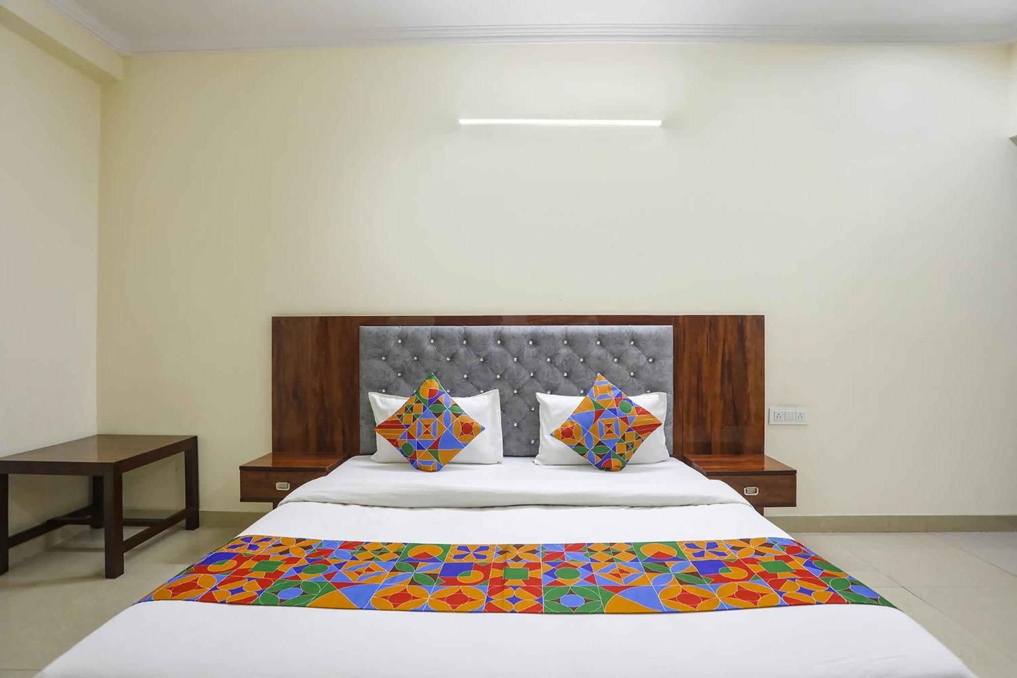 Fabexpress Asp Royal Residency Inn- Janakpuri Delhi  Extérieur photo