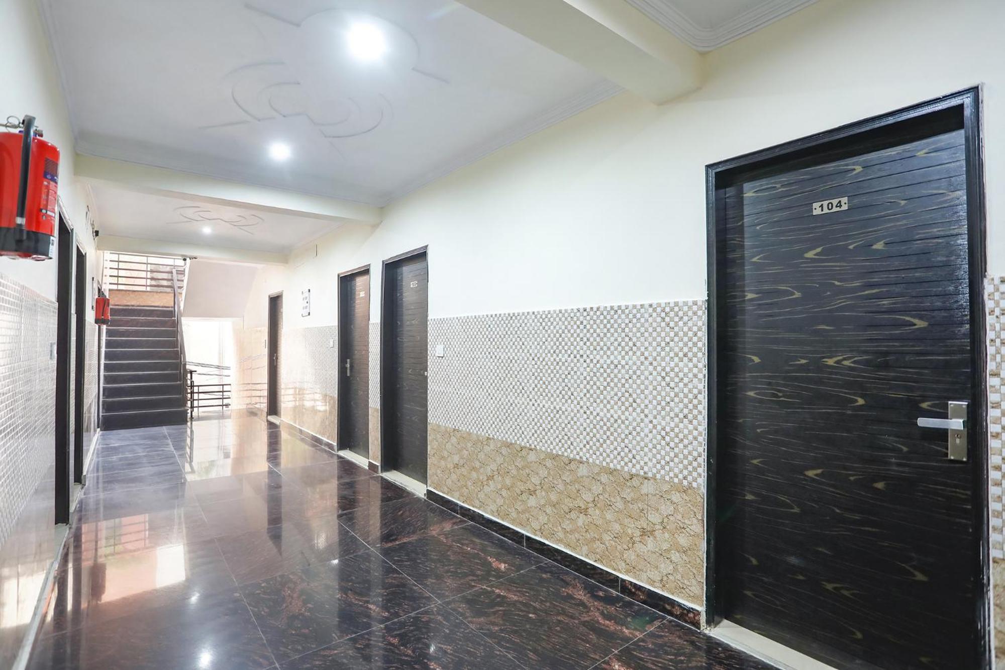 Fabexpress Asp Royal Residency Inn- Janakpuri Delhi  Extérieur photo