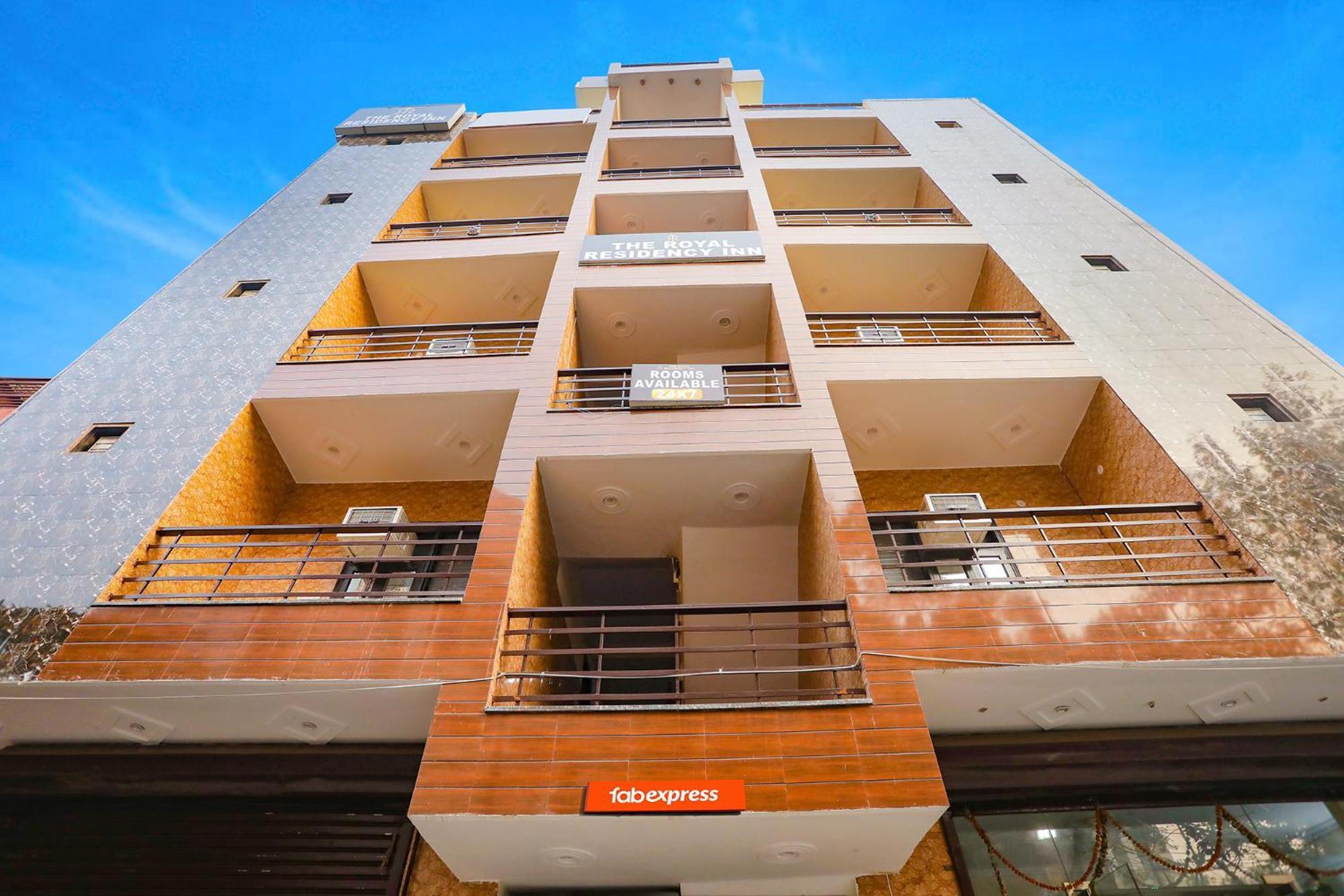 Fabexpress Asp Royal Residency Inn- Janakpuri Delhi  Extérieur photo