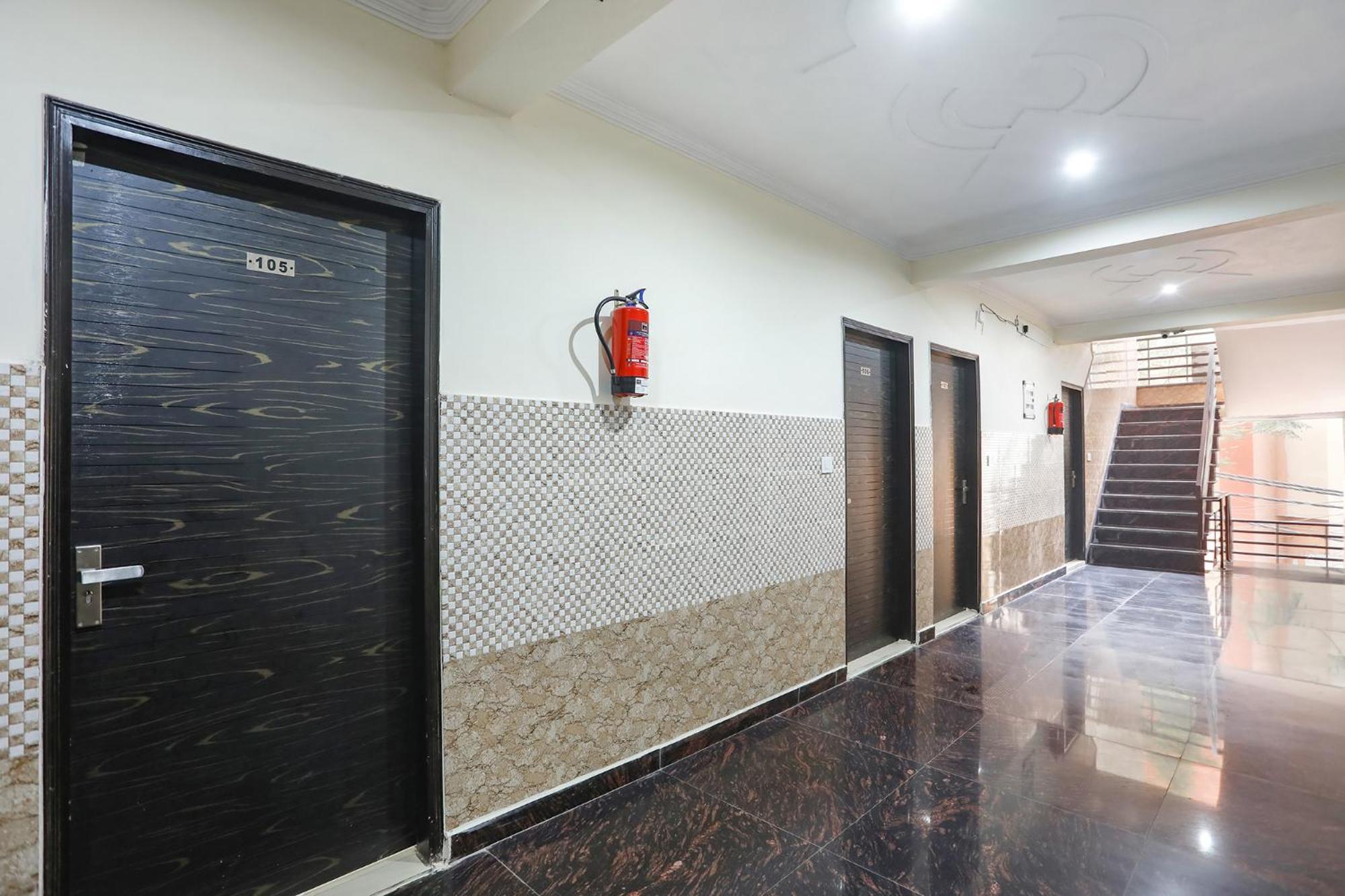Fabexpress Asp Royal Residency Inn- Janakpuri Delhi  Extérieur photo