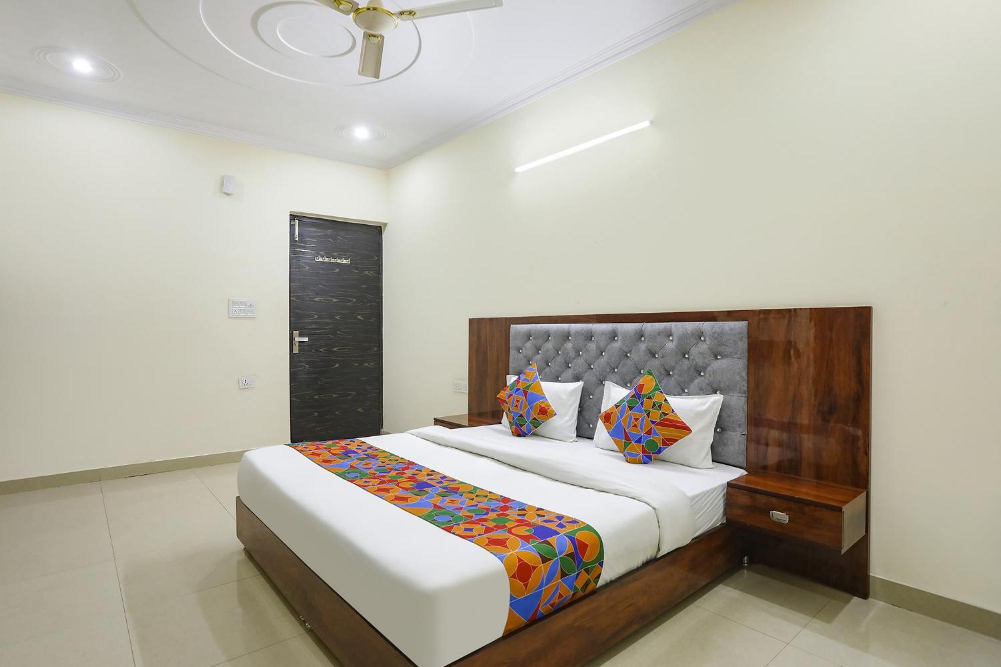 Fabexpress Asp Royal Residency Inn- Janakpuri Delhi  Extérieur photo