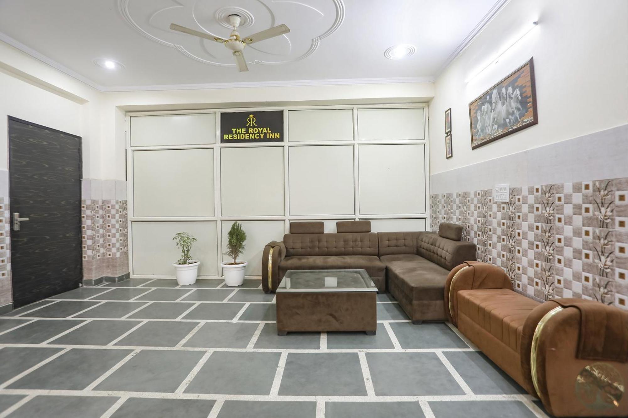 Fabexpress Asp Royal Residency Inn- Janakpuri Delhi  Extérieur photo