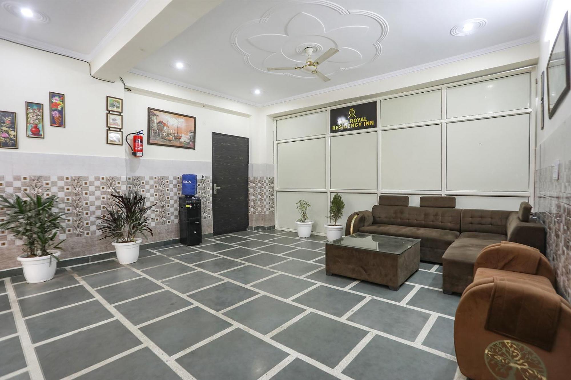 Fabexpress Asp Royal Residency Inn- Janakpuri Delhi  Extérieur photo